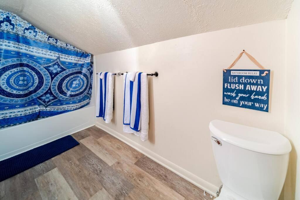 Cottage In The Falls, 2 B, 2 Bath, Fireplace 凯霍加福尔斯 外观 照片